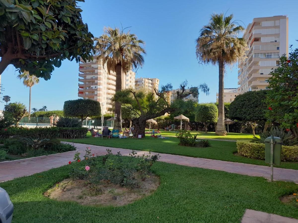 Escapada A La Costa Del Sol Apartment Фуeнхирола Екстериор снимка