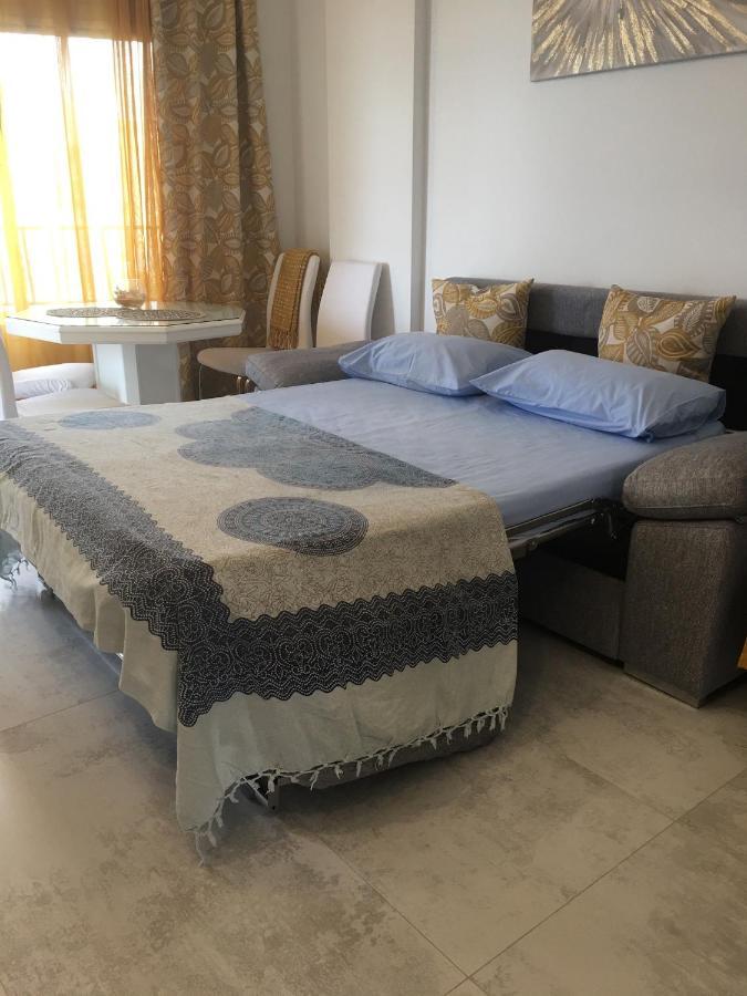 Escapada A La Costa Del Sol Apartment Фуeнхирола Екстериор снимка